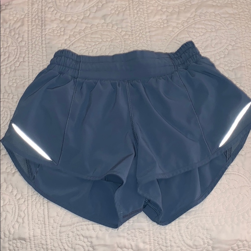 Lululemon Hotty Hot short 2, 2.5”.